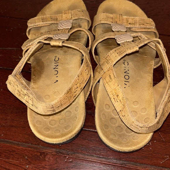 Vionic Amber Cork Adjustable Strap Sandal Size 9 - Picture 3 of 7